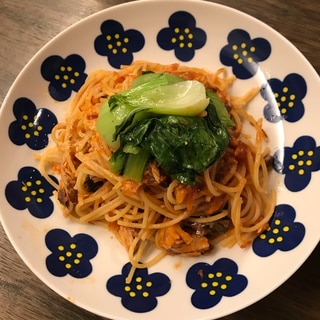 塩サバとトマトソースのパスタ